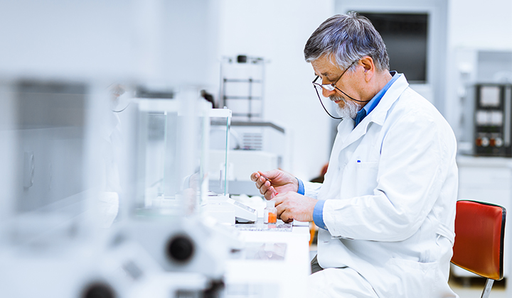 Researcher in lab.