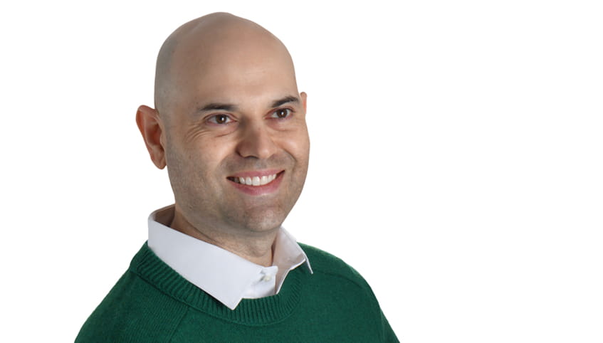 Dr. David Akhavan